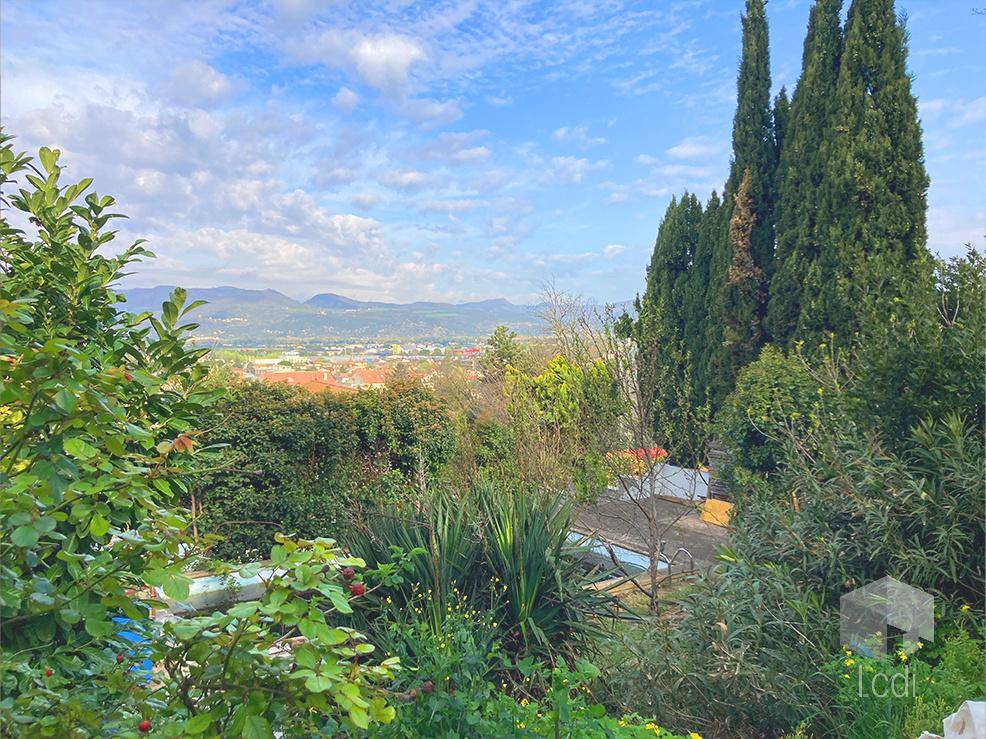 Image de l'annonce MONTÉLIMAR, terrain 2 000 m2 avec maison