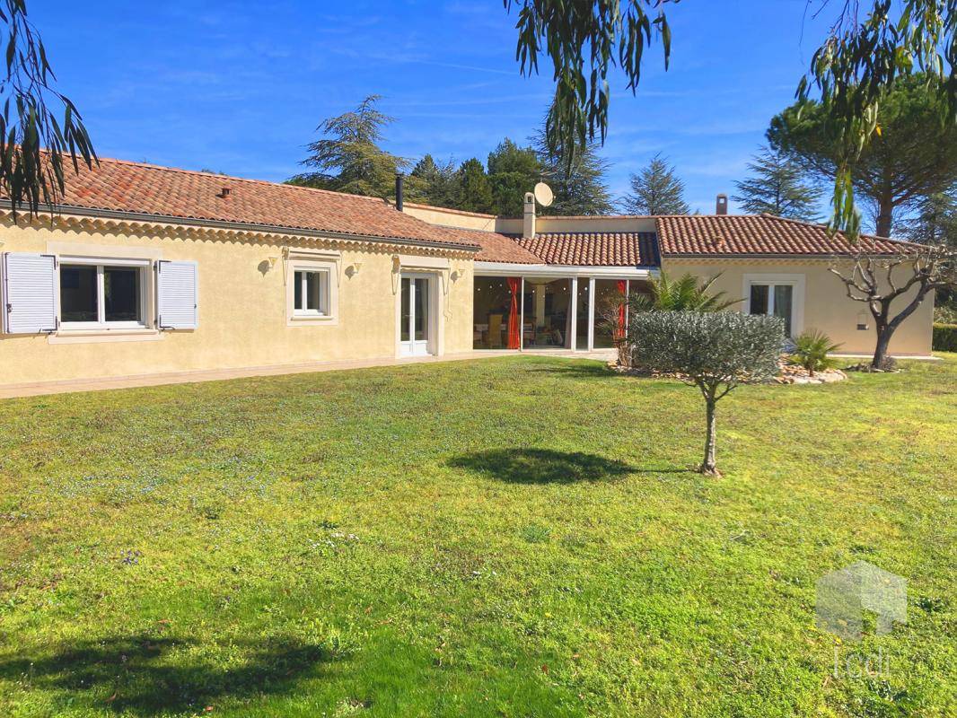 Image de l'annonce ALLAN, grande maison 200 m2 avec piscine