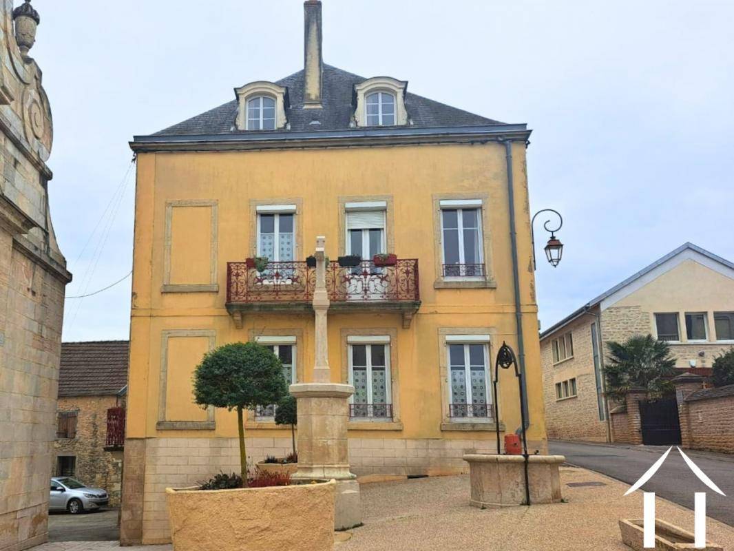 Image de l'annonce Grande maison au centre du village viticole